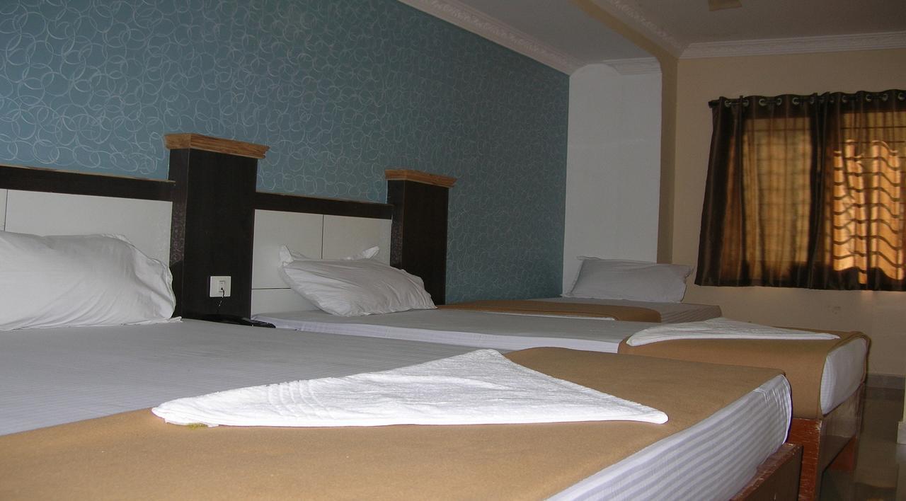 Hotel Ssb Residency Tirupati Esterno foto
