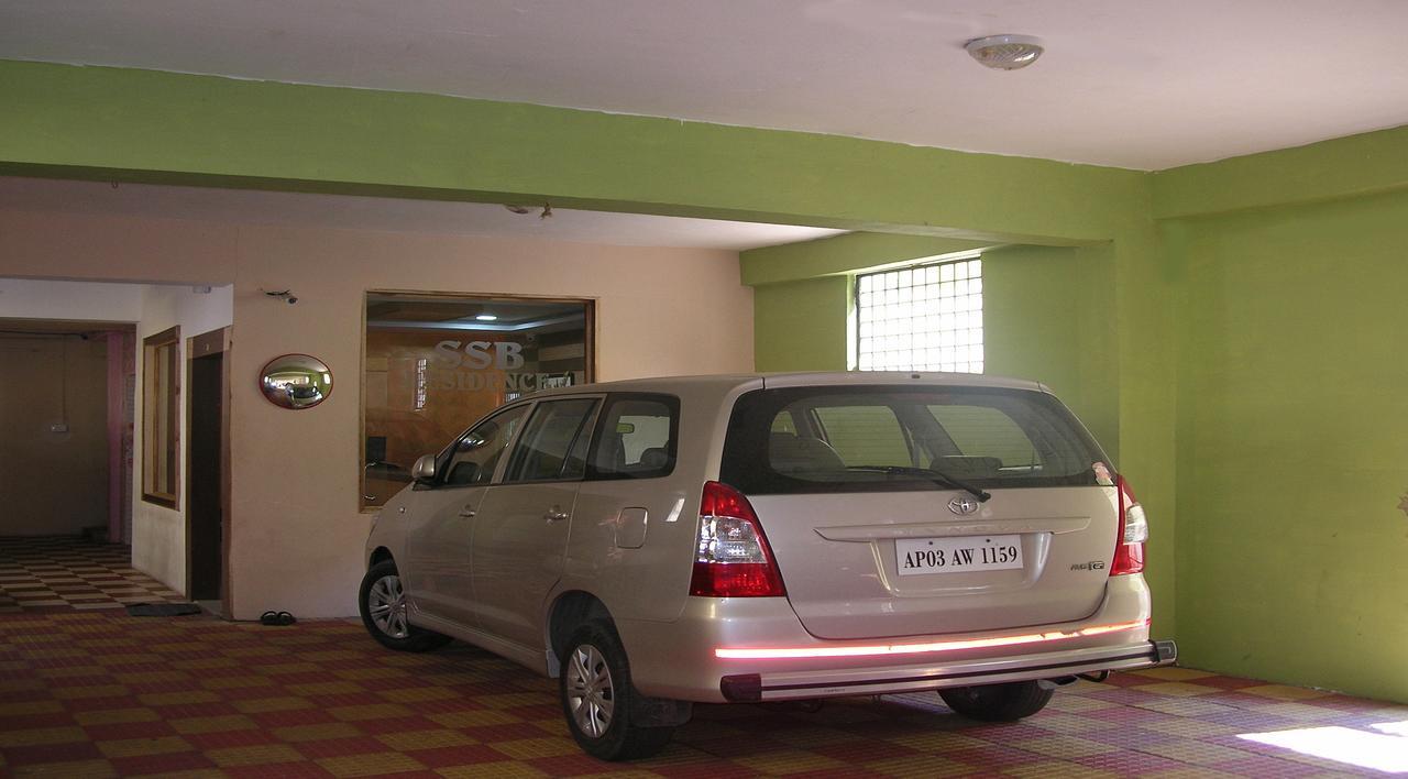Hotel Ssb Residency Tirupati Esterno foto